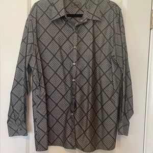 Women’s long sleeved, button front shirt